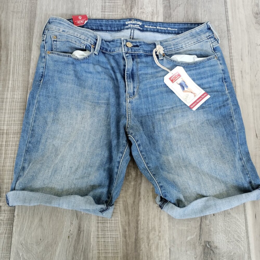 Levi's Denim Jean Shorts NEW NWT Size 18 Signature Series